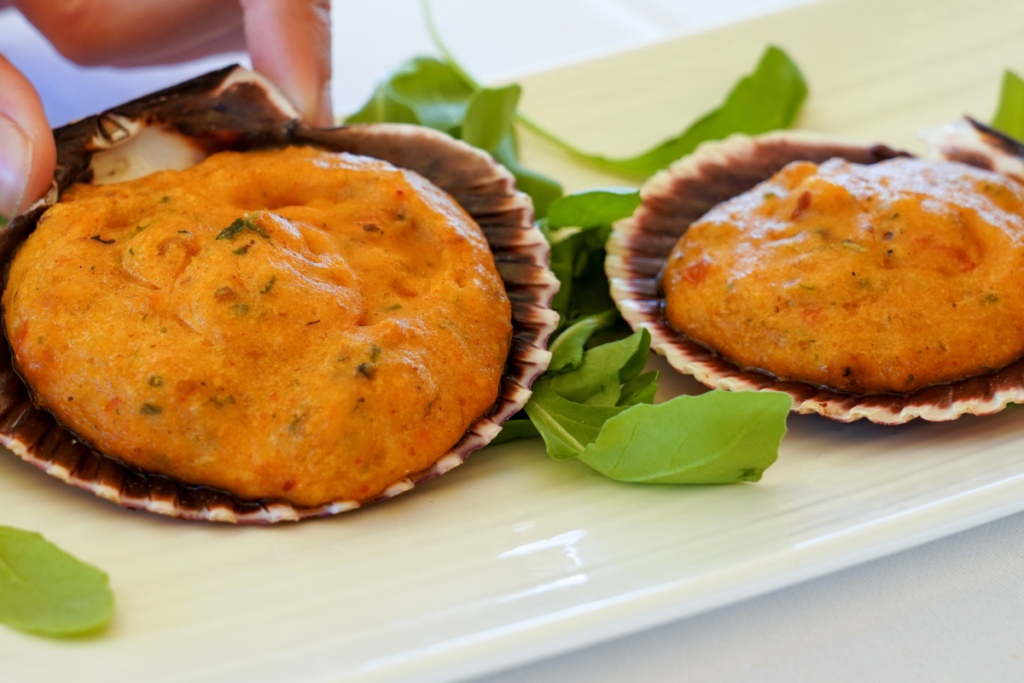 Salmon Cakes Recipe - A mouthwatering blend of fresh salmon, gluten-free breadcrumbs, and savory herbs, pan-fried to perfection. Easy and delicious family meals.